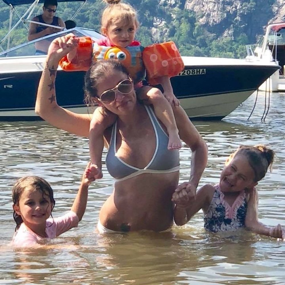 Meet your Posher, Brooke